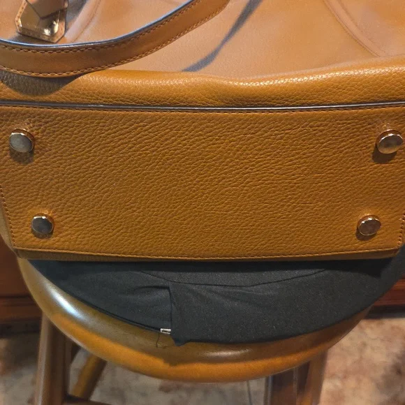 Michael Kors Tan Leather Tote 15x9 - Picture 7 of 7